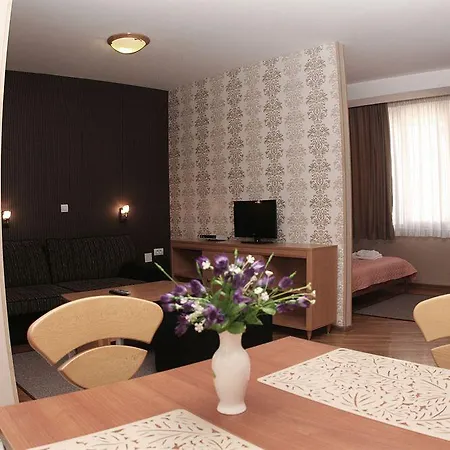 Orange 3*