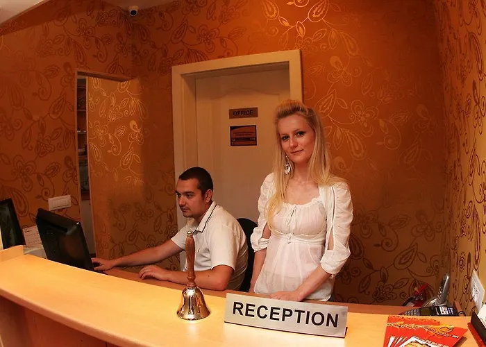 Orange Hotel